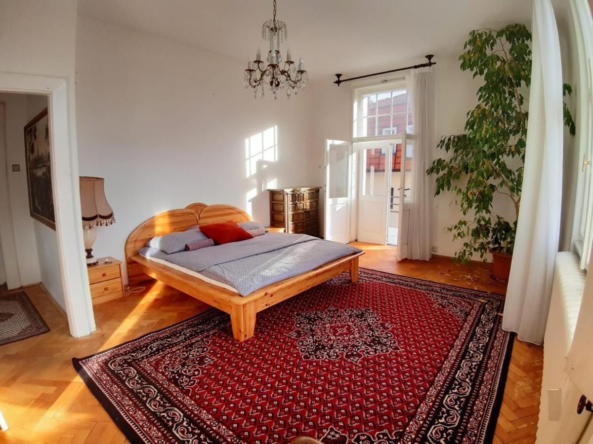 Rooms In Prague-Big+Comfy Exterior photo